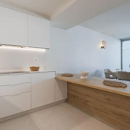 Bayline Solaris 4 *